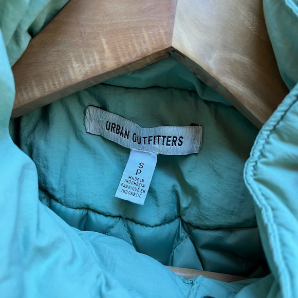 UO Adjustable Puffer Jacket - Picture 7 of 11